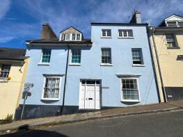 3, 3 Farnborough House, Warren Hill, Torquay TQ2 5SH