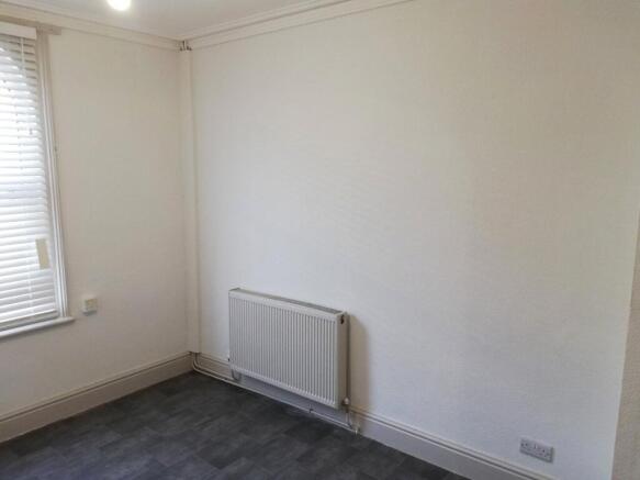 4 bed Terraced for sale Image 5