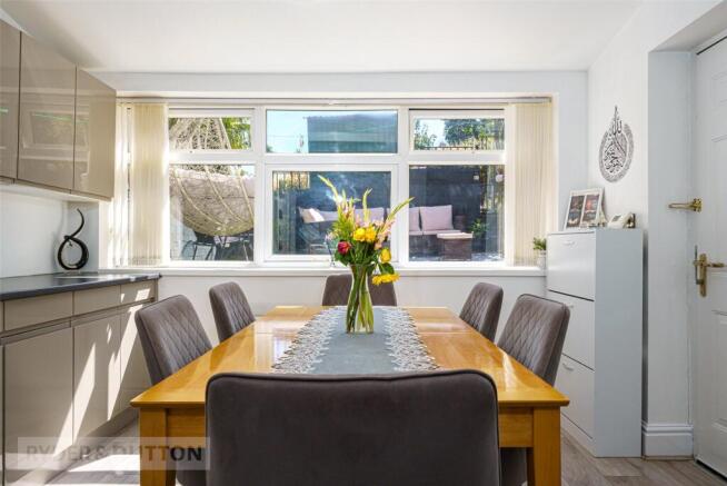 3 bed Terraced for sale Image 3