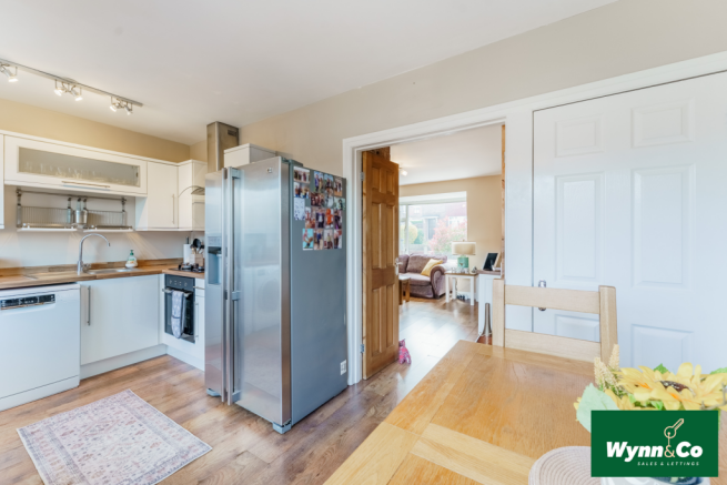 3 bed Semi-Detached for sale Image 8
