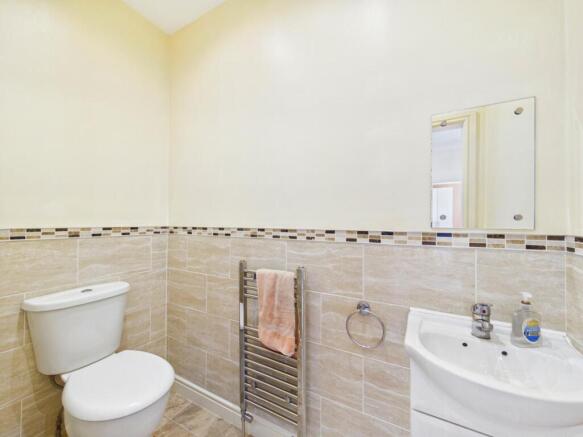 2 bed Detached Bungalow for sale Image 9