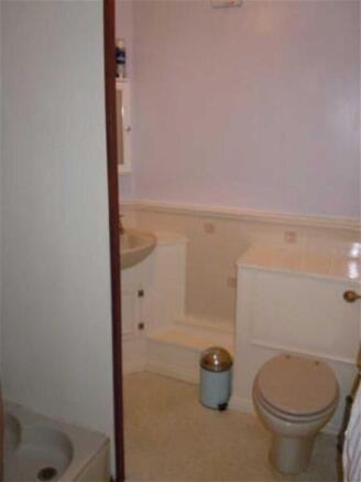 Shower Room: