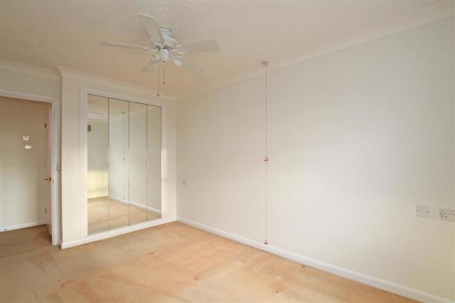 62BC - NEW bedroom 2.jpg