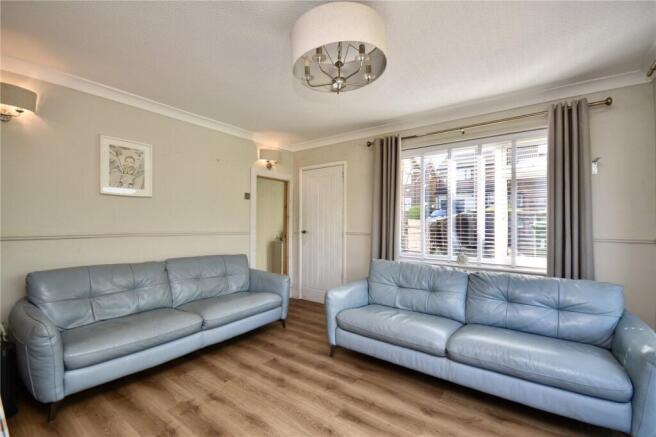 4 bed Detached for sale Image 7