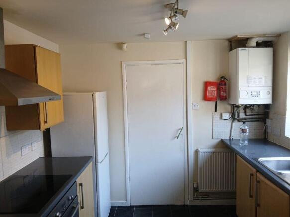 Queen Anne Street, Stoke-On-Trent photo 4