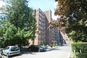 41, 28 30 Russell Mount, Branksome Wood Road, Bournemouth BH4 9JN