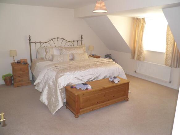 Photo 11