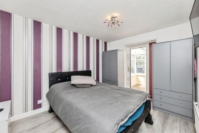 2 bed Semi-Detached Bungalow for sale Image 11