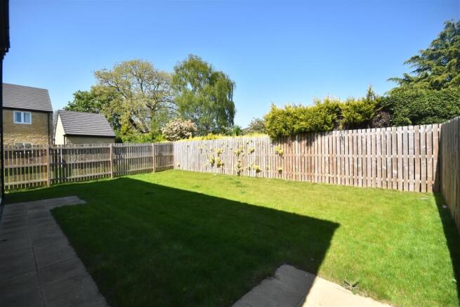 4 bed Detached for sale Image 10