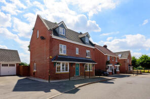 29 Trade Winds, Chaffinch Road, Four Marks, Alton GU34 5FG