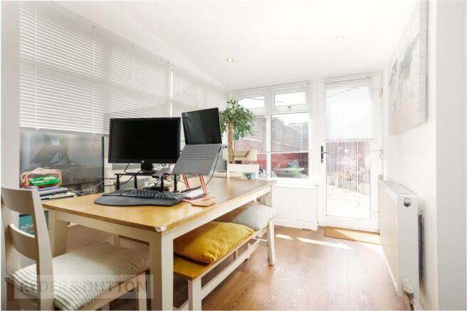 3 bed Terraced for sale Image 6