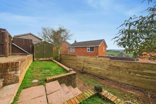 Avranches Avenue, Crediton, EX17 photo 4