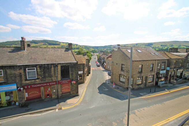 2 bed Flat to rent Image 11