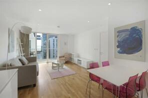 34, Verna House, Sunrise Close, Stratford, London E20 1DS