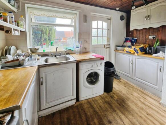 3 bed Terraced for sale Image 4