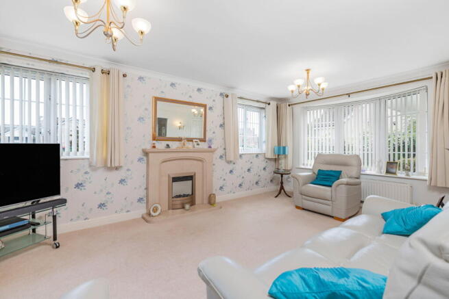 3 bed Detached Bungalow for sale Image 4