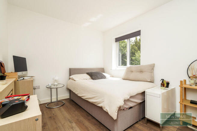 3 bed Terraced for sale Image 11