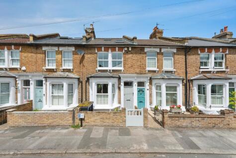 Victor Road, Teddington, TW11