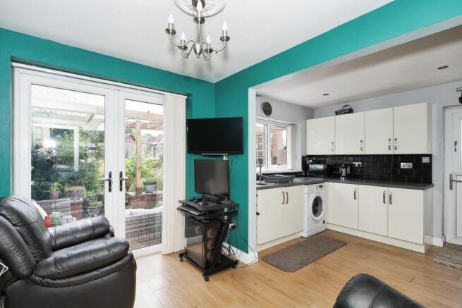 Kitchen/Dining Room