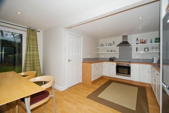 Kitchen/Dining