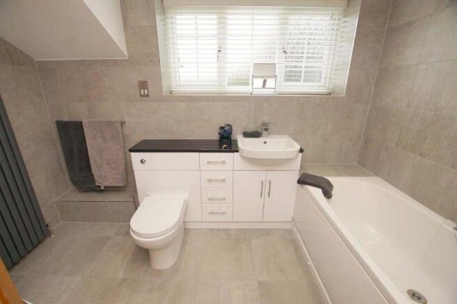 En-Suite to Bedroom