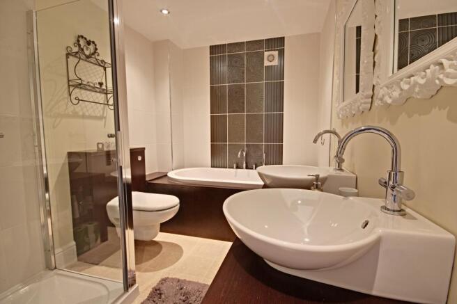 Bedroom 2 (Double with Ensuite)