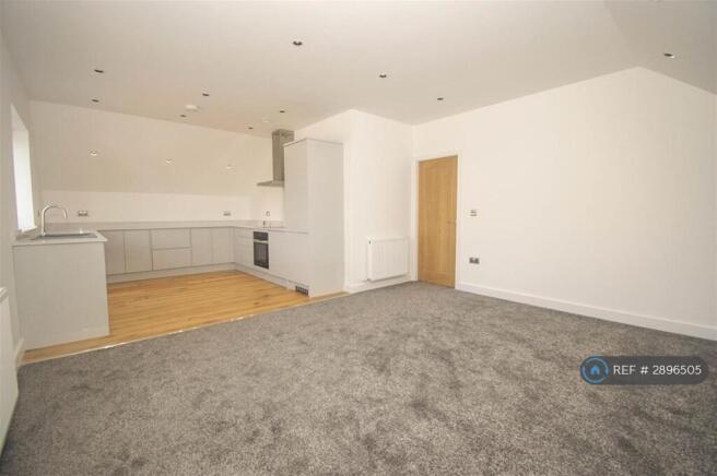 1 bed Flat to rent Image 7