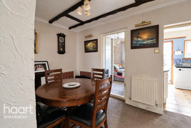 Barton Hill Drive, Minster photo 4