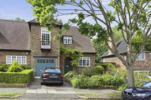 36, Brim Hill, East Finchley, London N2 0HG