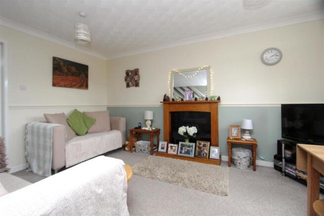 Living Room.jpg