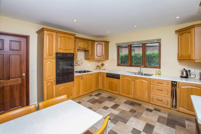 Kitchen/breakfast ro