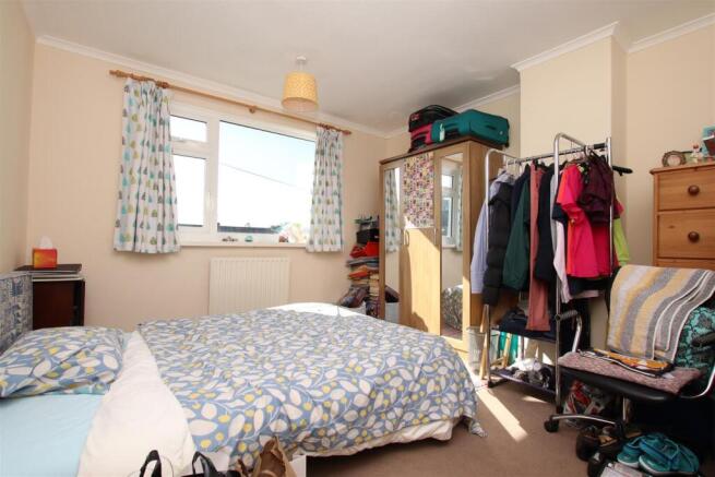 Bedroom 2.JPG