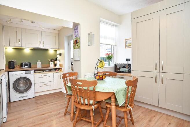 2 bed Terraced for sale Image 4