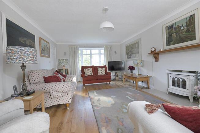 Southdown House BN7 1EL-14.jpg