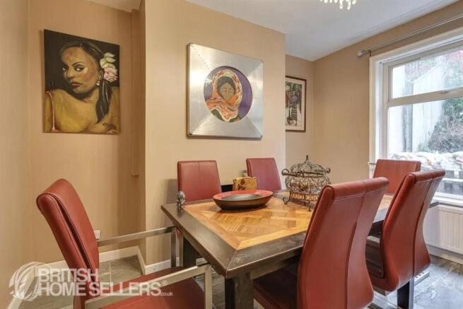 2 bed Bungalow for sale Image 8