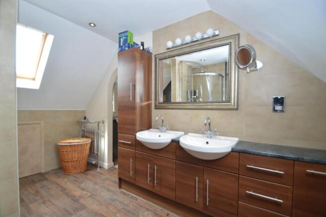 En-suite Bathroom