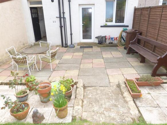 PATIO SEATING AREA
