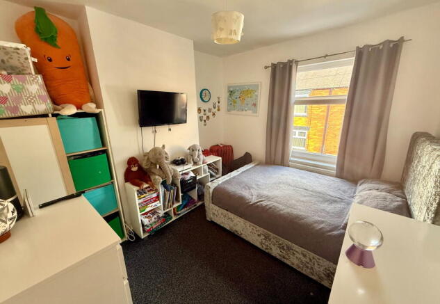 3 bed Semi-Detached for sale Image 5