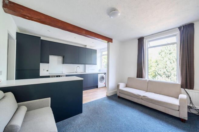 b4792601-91f8-4d1f-bc8d-531e903c40ad