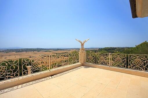 Spacious terraces of the master bedroom