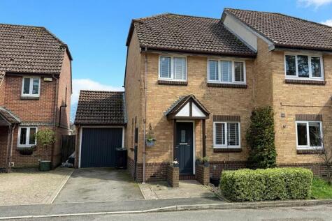 Victoria Gardens, Ringwood, BH24