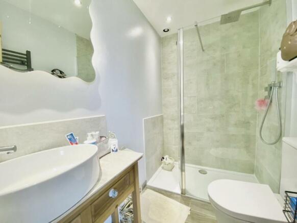 Ensuite 2