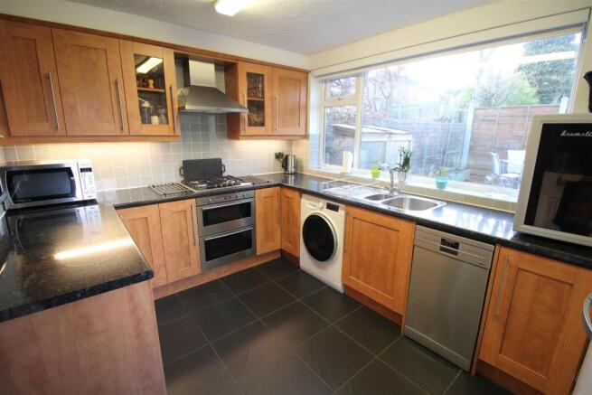 Fitted Kitchen