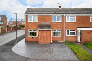 17, Hatton Drive, Holme Hall, Chesterfield S40 4RZ