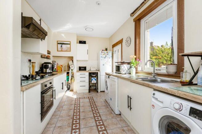 24 Castlelaw Crescent, Bilston, EH25 9SW photo 4