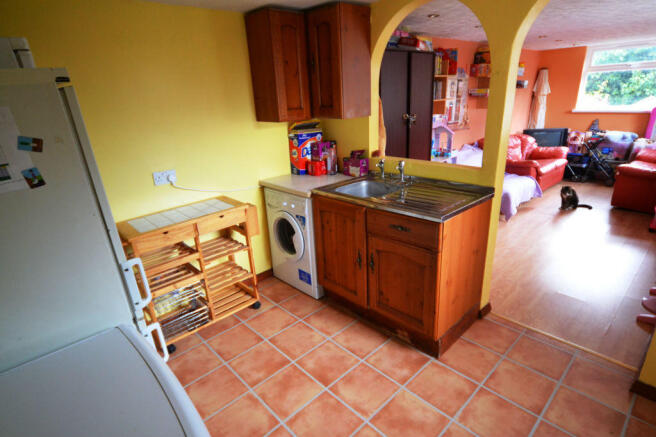 Photo 10