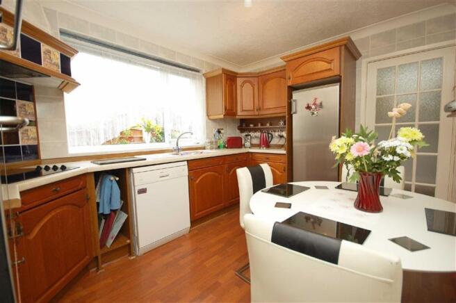 KITCHEN ASPECT TWO