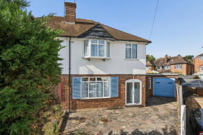 34, Ashridge Gardens, Pinner HA5 1DU