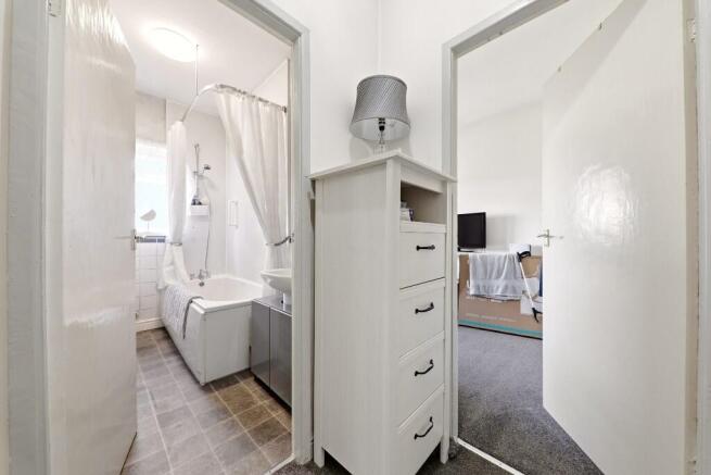 2 bed Terraced for sale Image 10