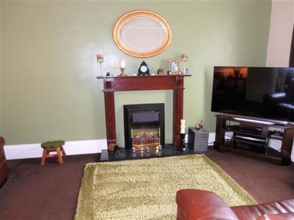LOUNGE :